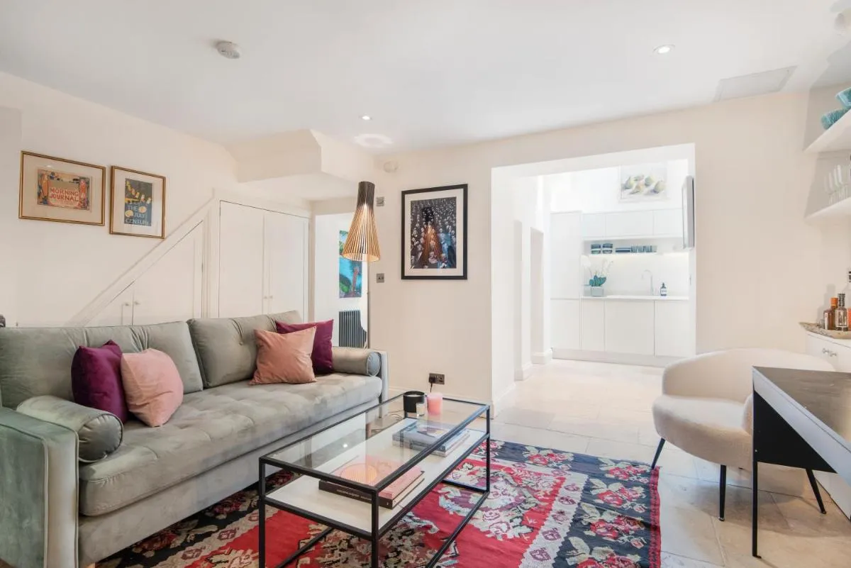 Image 2 of Chepstow Place- Notting Hill