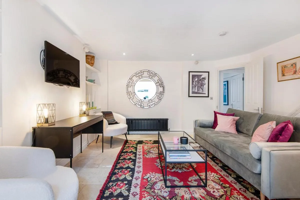 Image 4 of Chepstow Place- Notting Hill