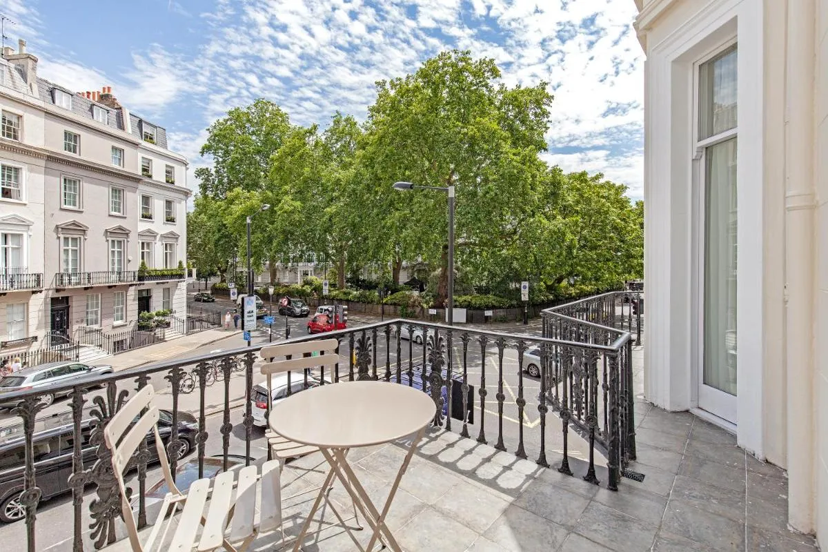 Image 3 of Chesham Court Knightsbridge