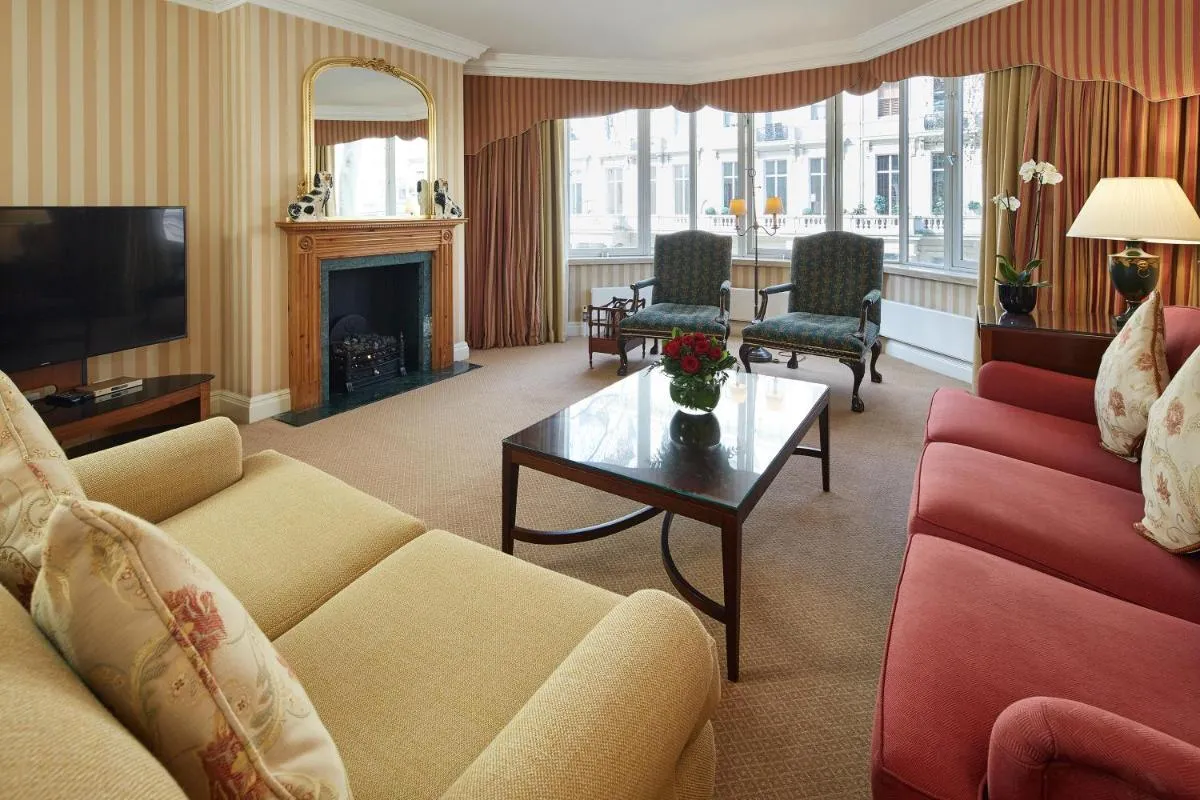 Image 4 of Cheval Thorney Court at Hyde Park