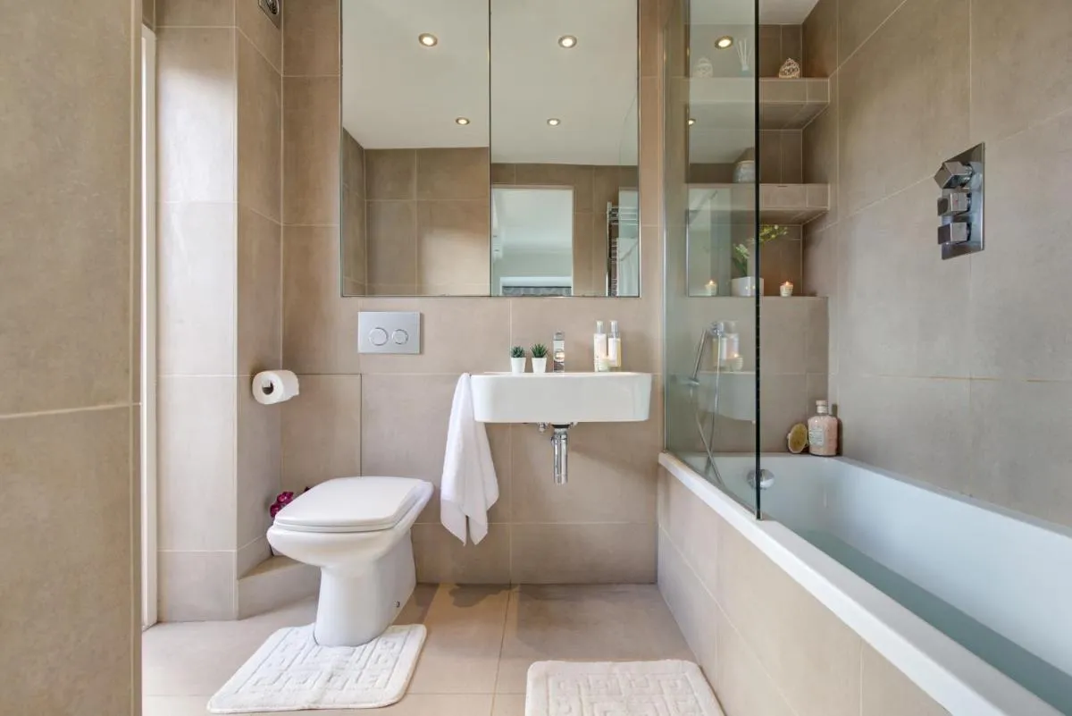 Image 5 of Chic 1BR Central London Retreat