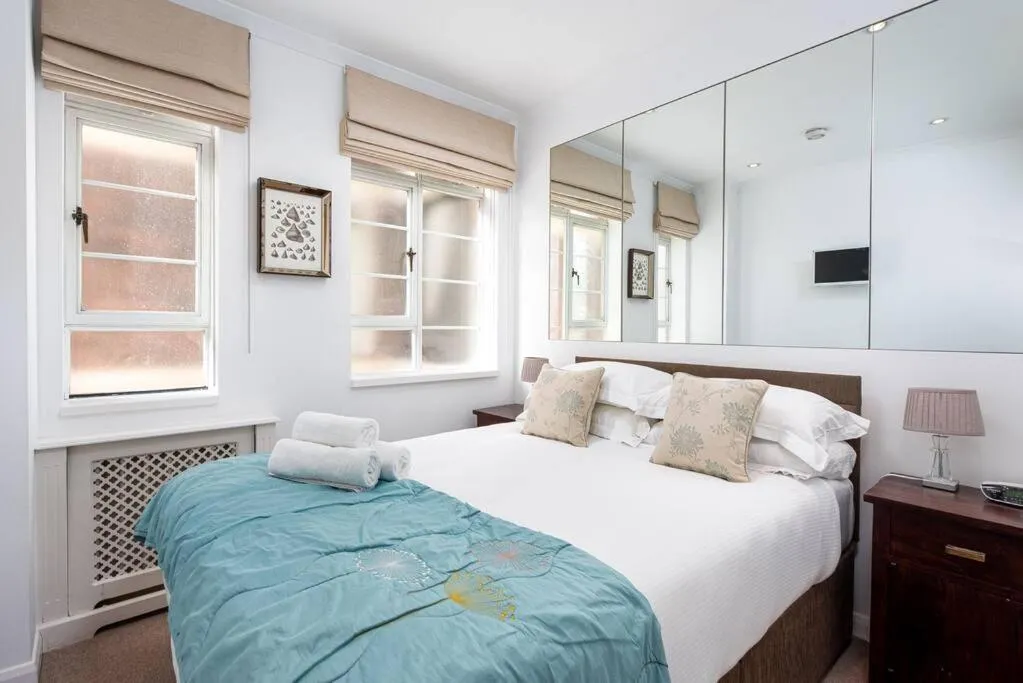 Image 1 of Chic Apartment – Fabulous central location in Zone 1