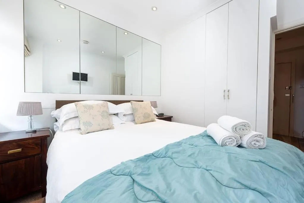 Image 5 of Chic Apartment – Fabulous central location in Zone 1