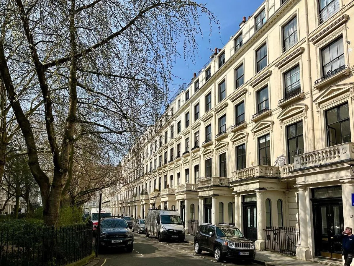 Image 5 of Chic Apartment by Hyde Park
