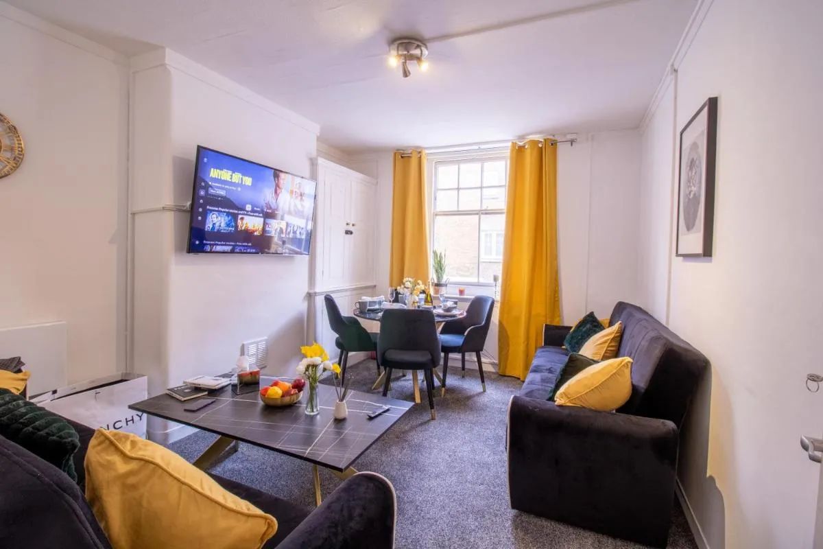 Image 3 of Chic Urban Retreat 1 Bedroom Gem in Covent Garden 3AB