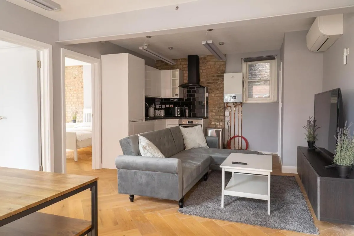 Image 2 of City Air Apartments – HATTON GARDEN – GREAT TRANSPORT LINKS