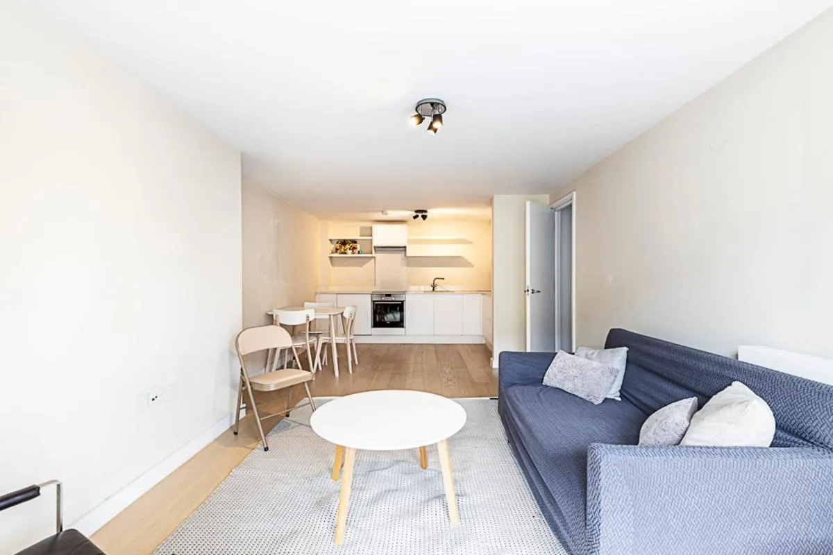 Image 3 of City Relay Sleek Apartment in Belgravia