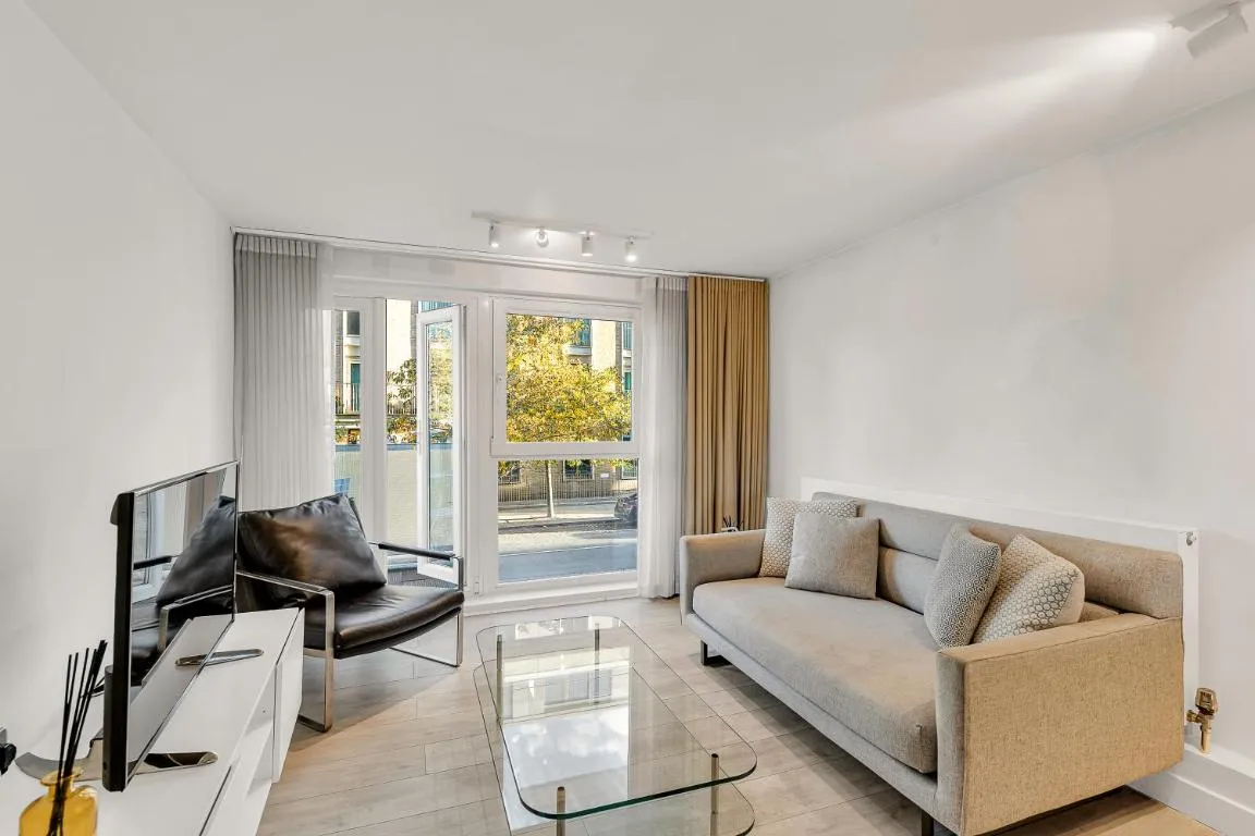 Image of City Relay Urban Charm Chelsea Apartment