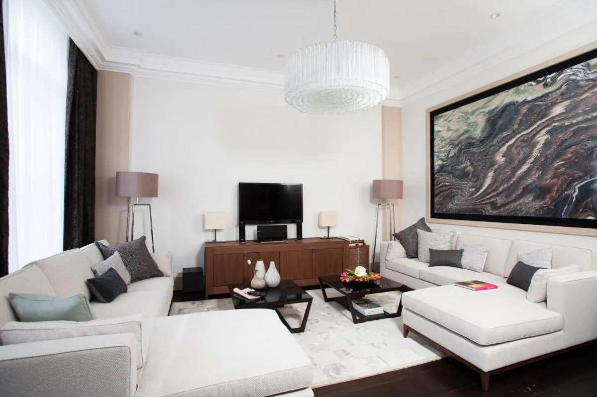Image 1 of Claverley Court Apartments Knightsbridge