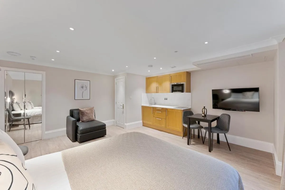 Image 3 of Cleveland Residences Paddington