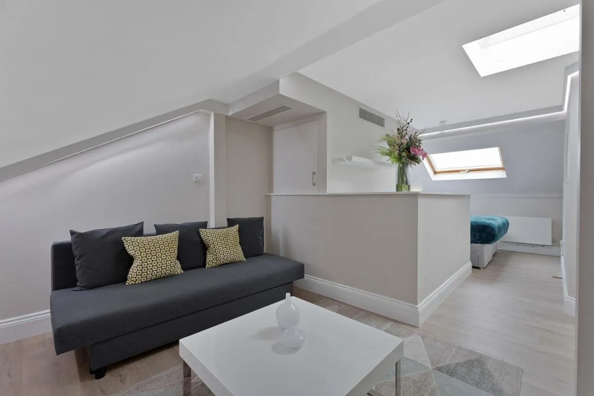 Image 3 of Cleveland Residences Russell Square