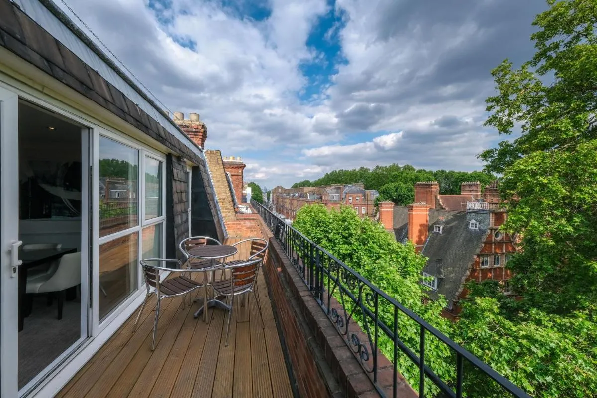 Image 5 of Collingham Serviced Apartments