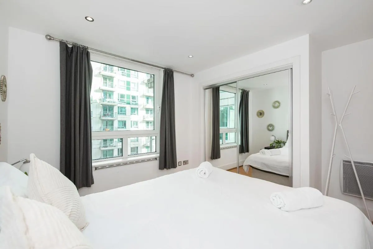Image 1 of Compact 2 Bed Good Transport Links