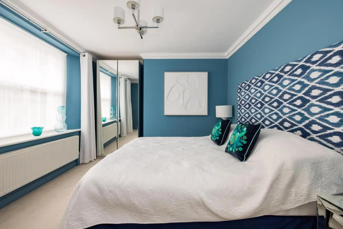 Image 6 of Cosy and Stylish Chelsea 2 bedroom flat