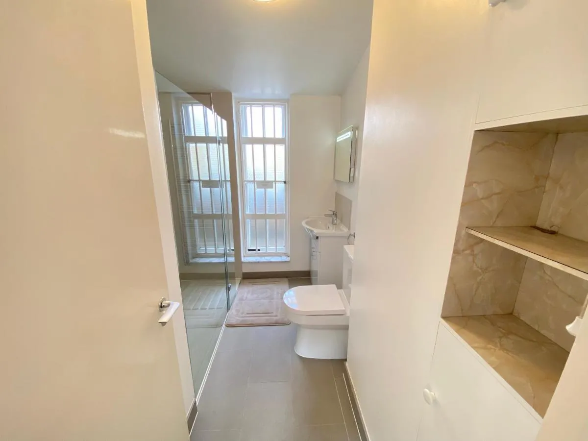 Image 2 of Cosy duplex in Central London