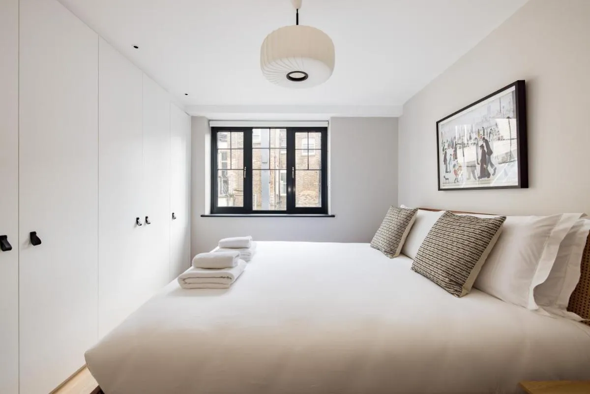 Image 3 of Covent Garden Apartments
