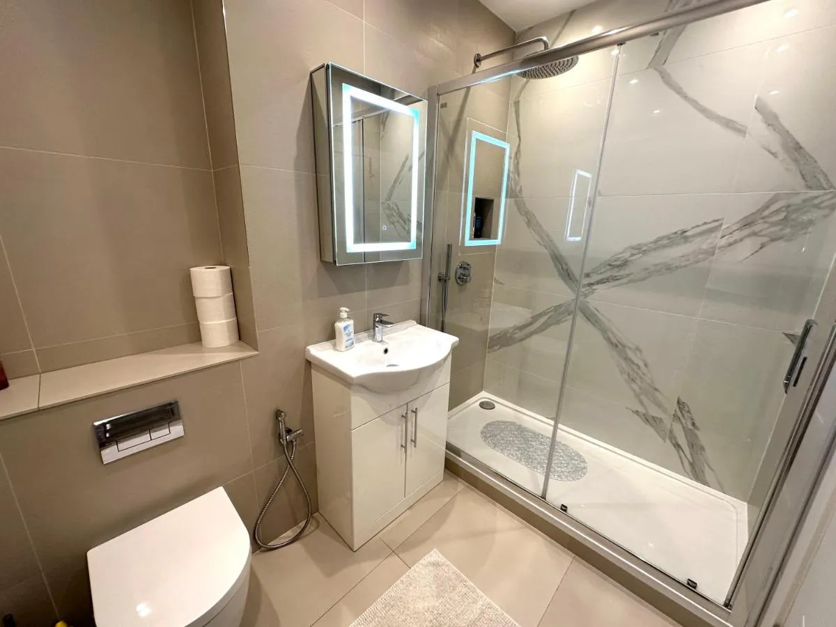 Image 2 of Cozy Flat in South Kensington