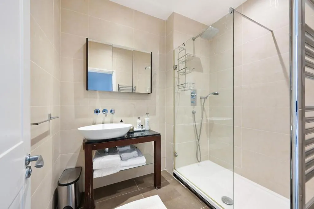 Image 2 of Cozy Hideaway In South Ken!