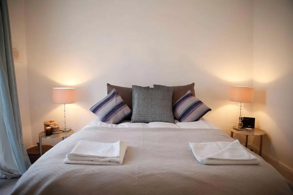 Image 1 of Cozy one bedroom apartment next to Paddington