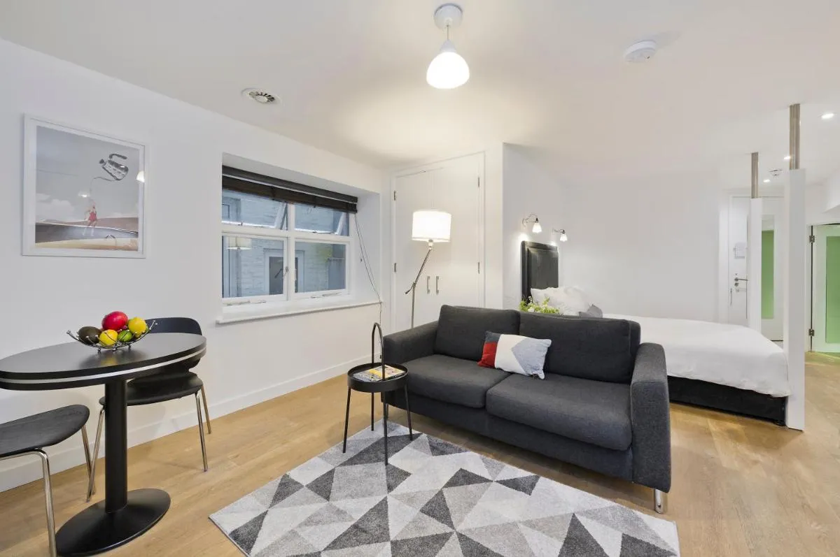 Image 6 of Crane Court by City2Stay