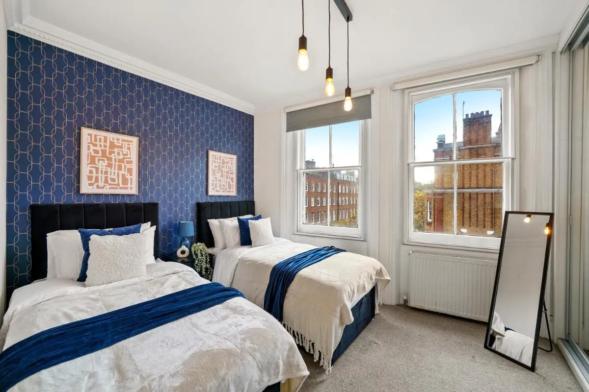 Image 1 of Delightful Flat in London – Sleeps 6