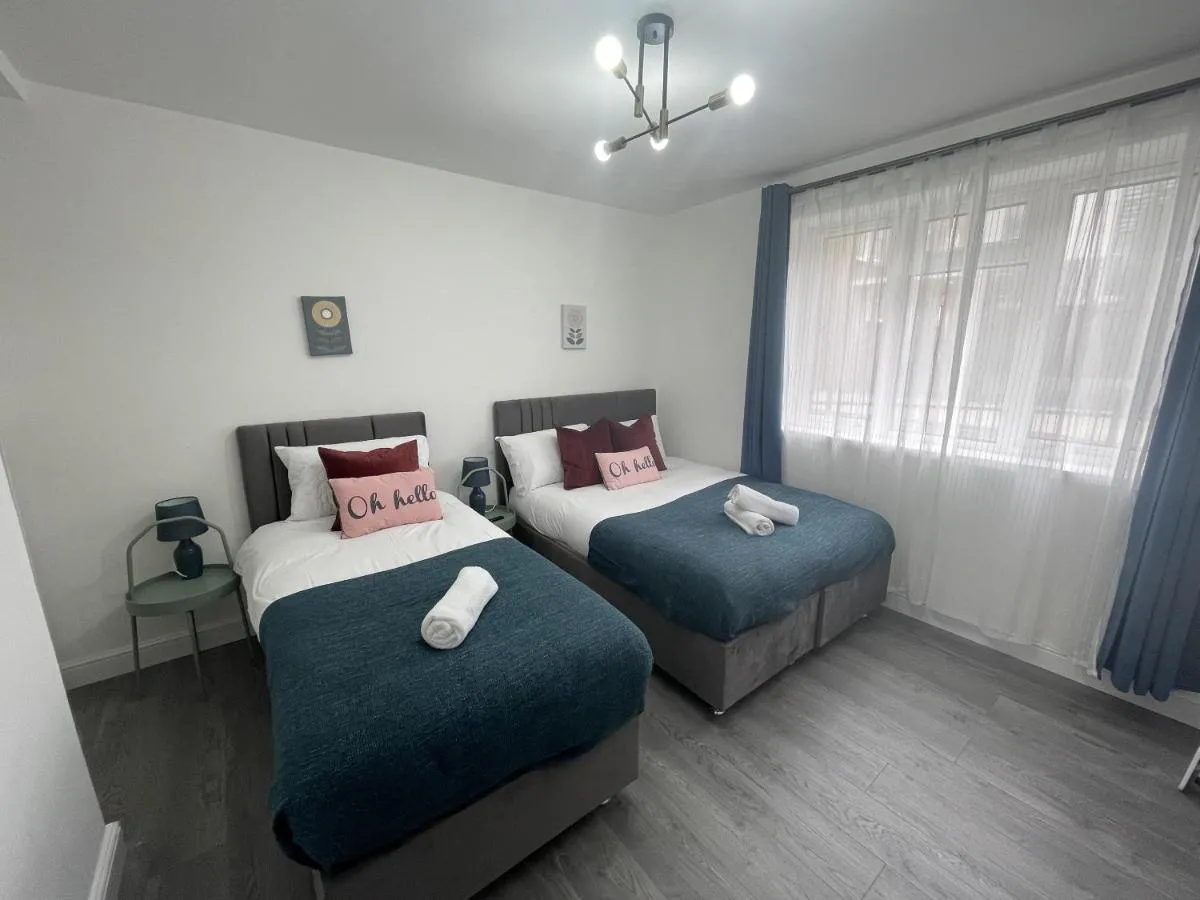 Image 2 of Deluxe Apartment – Next to Kings Cross – Eurostar & Euston Station