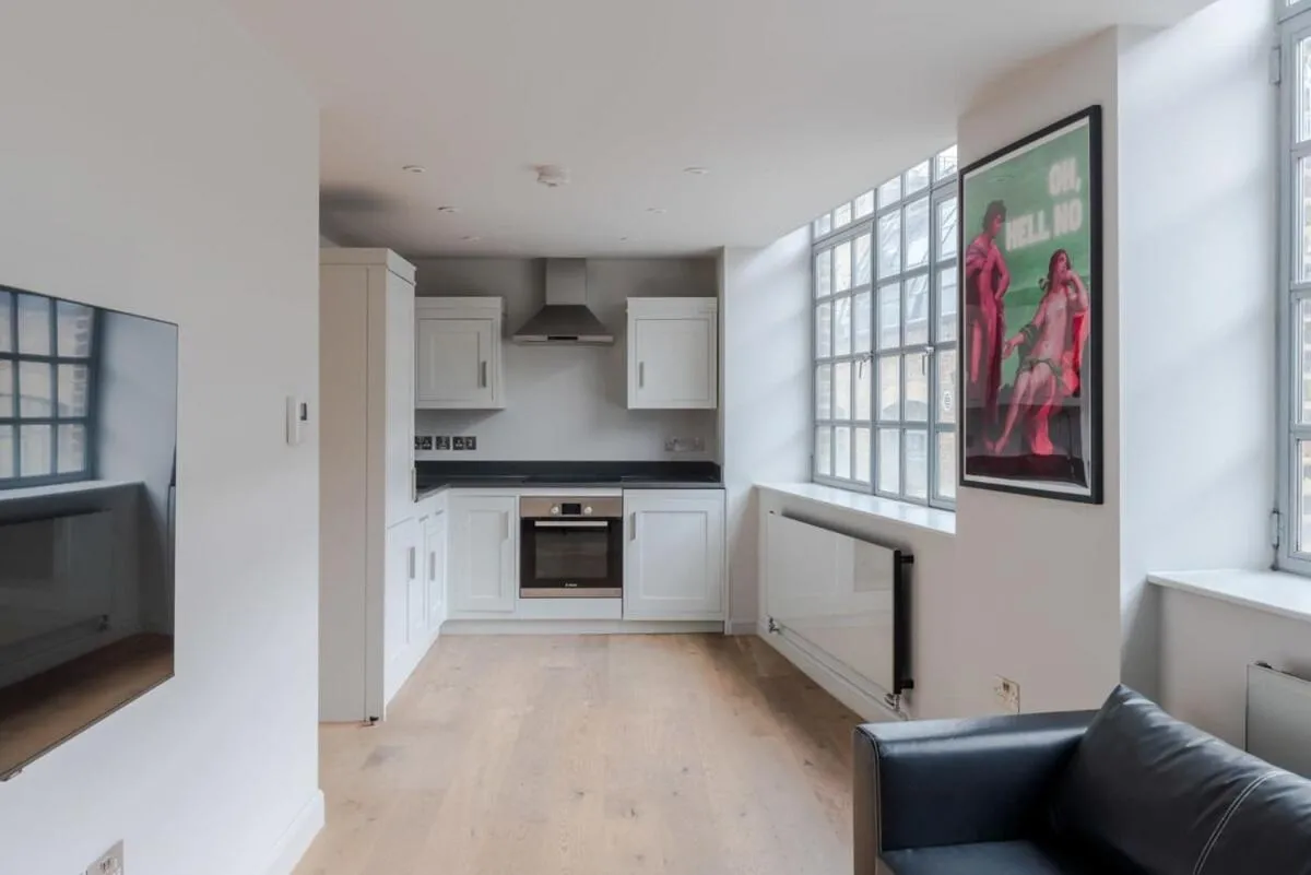 Image 5 of Dolls House – Farringdon – by Frankie Says