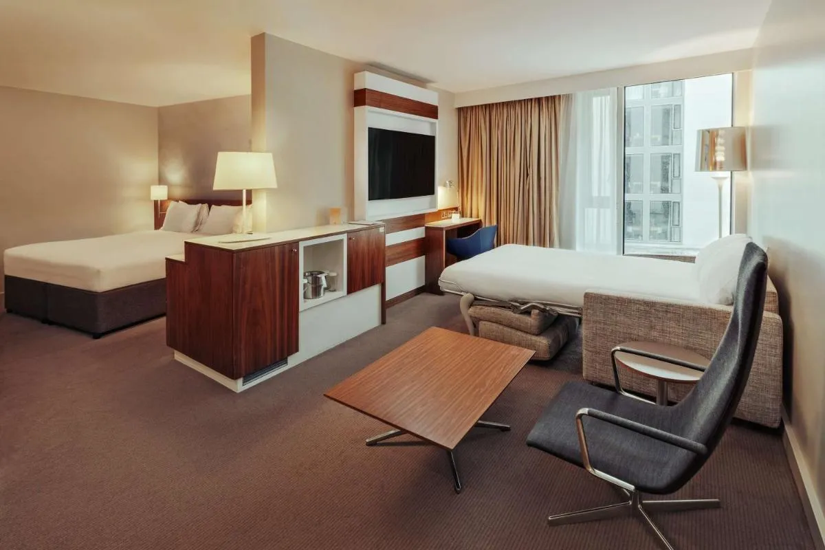 Image 1 of DoubleTree by Hilton Hotel London – Tower of London
