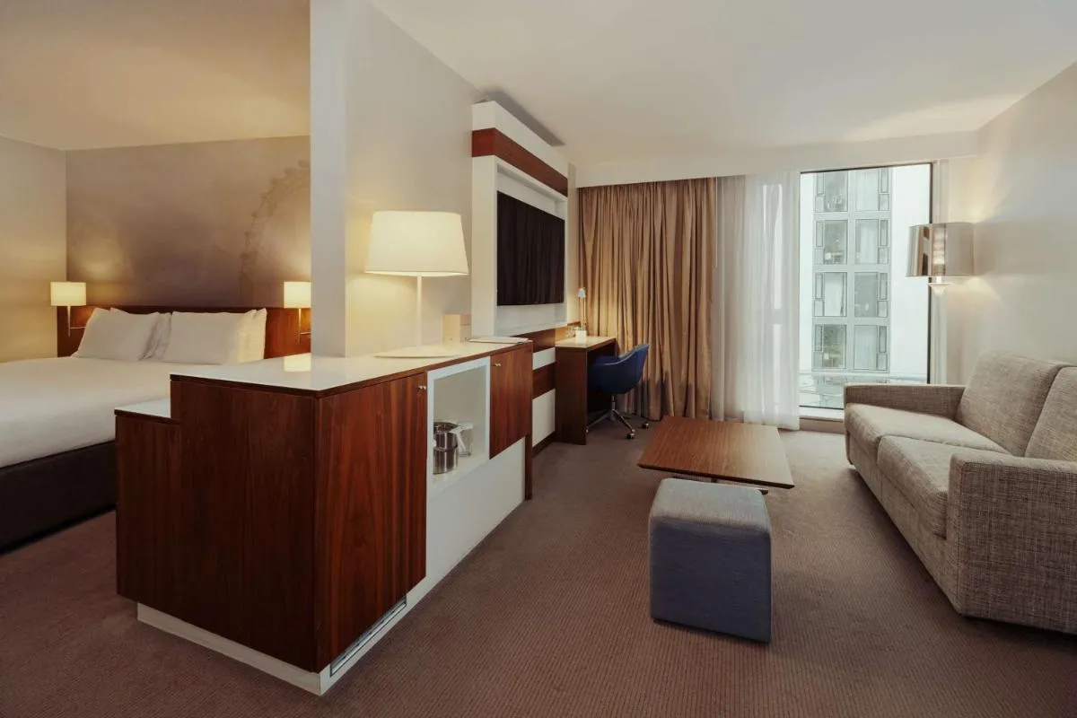 Image 3 of DoubleTree by Hilton Hotel London – Tower of London