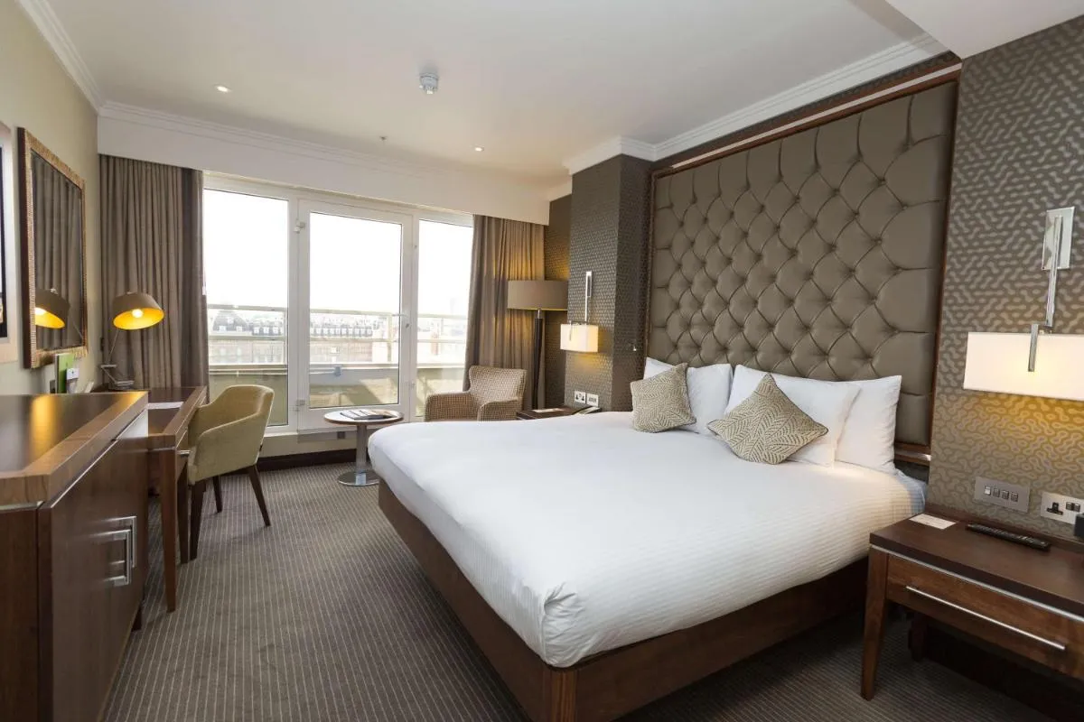 Image 1 of DoubleTree by Hilton London Victoria