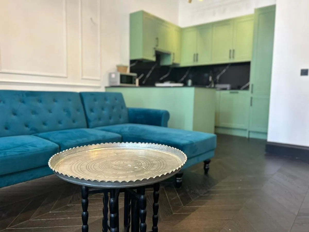 Image 2 of Earl’s Court Luxe Apartment