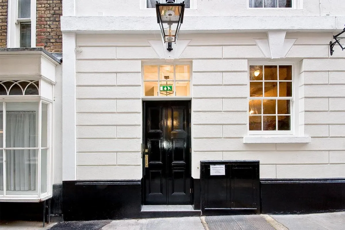 Image 4 of Eldon Chambers Pod 1 by City Living London