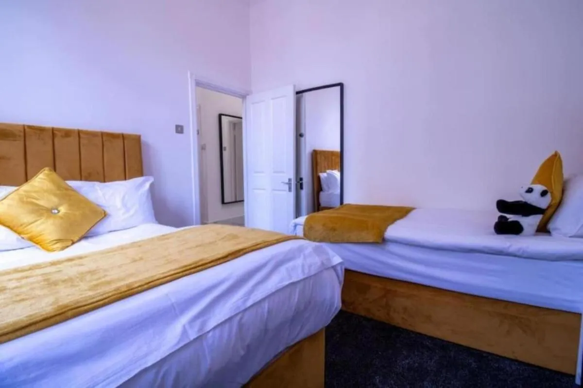 Image 1 of Elegant 3 Bedroom Apartment on Oxford Street Luxury Living in Central London 2GC