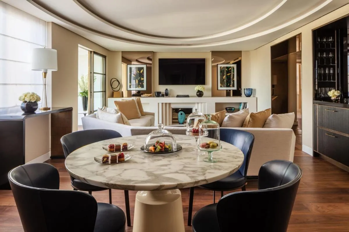 Image 6 of Four Seasons Hotel London at Park Lane
