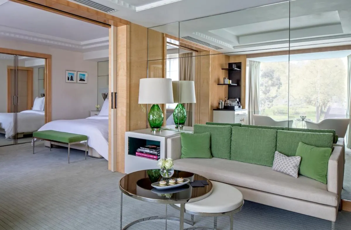 Image 1 of Four Seasons Hotel London at Park Lane