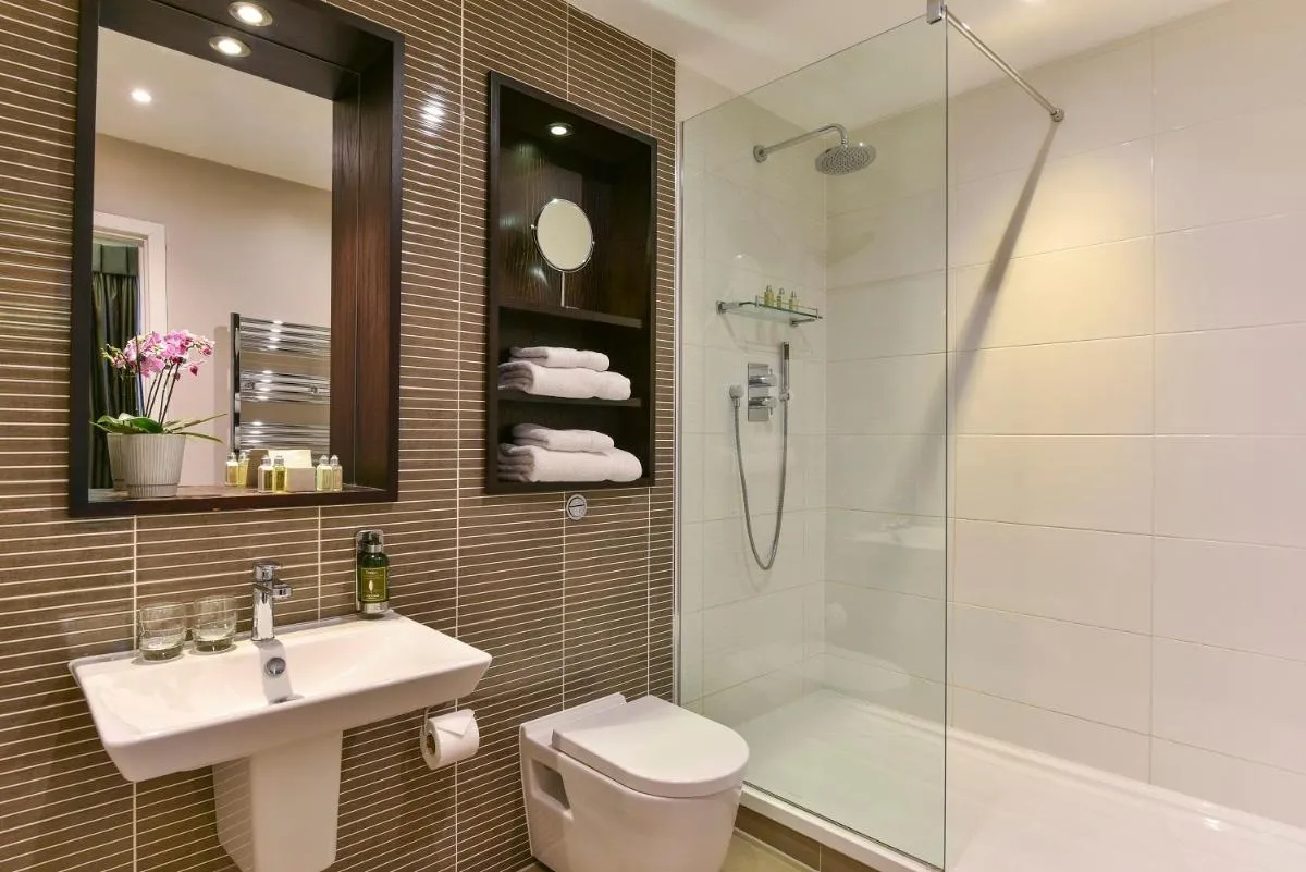 Image 2 of Fraser Suites Queens Gate
