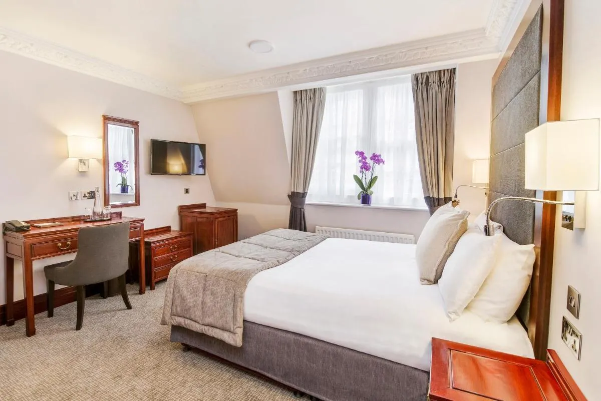 Image 4 of Gem Fitzrovia Hotel