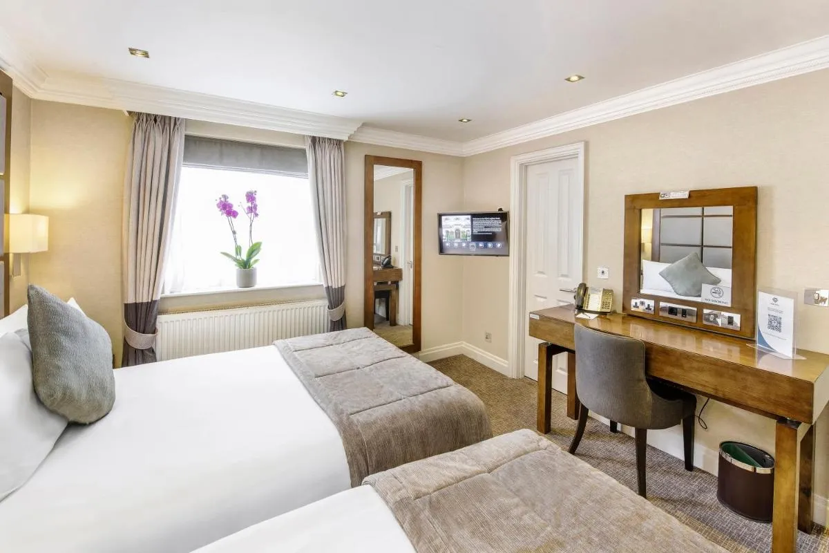 Image 2 of Gem Langham Court Hotel