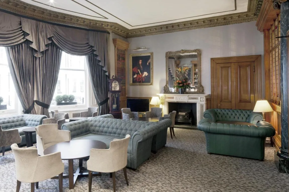 Image of Gem Strathmore Hotel