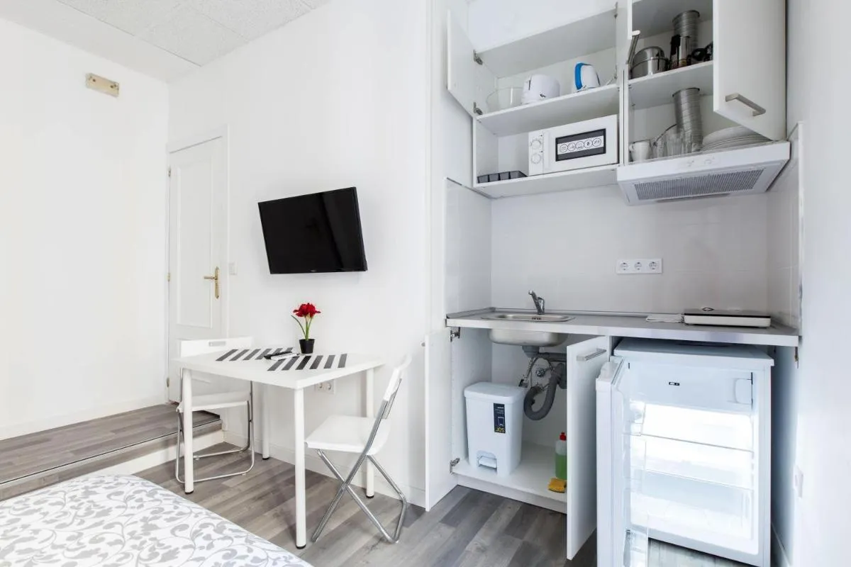 Image 4 of Gilbert accommodations