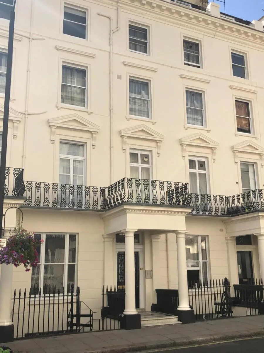 Image 6 of Gloucester Terrace