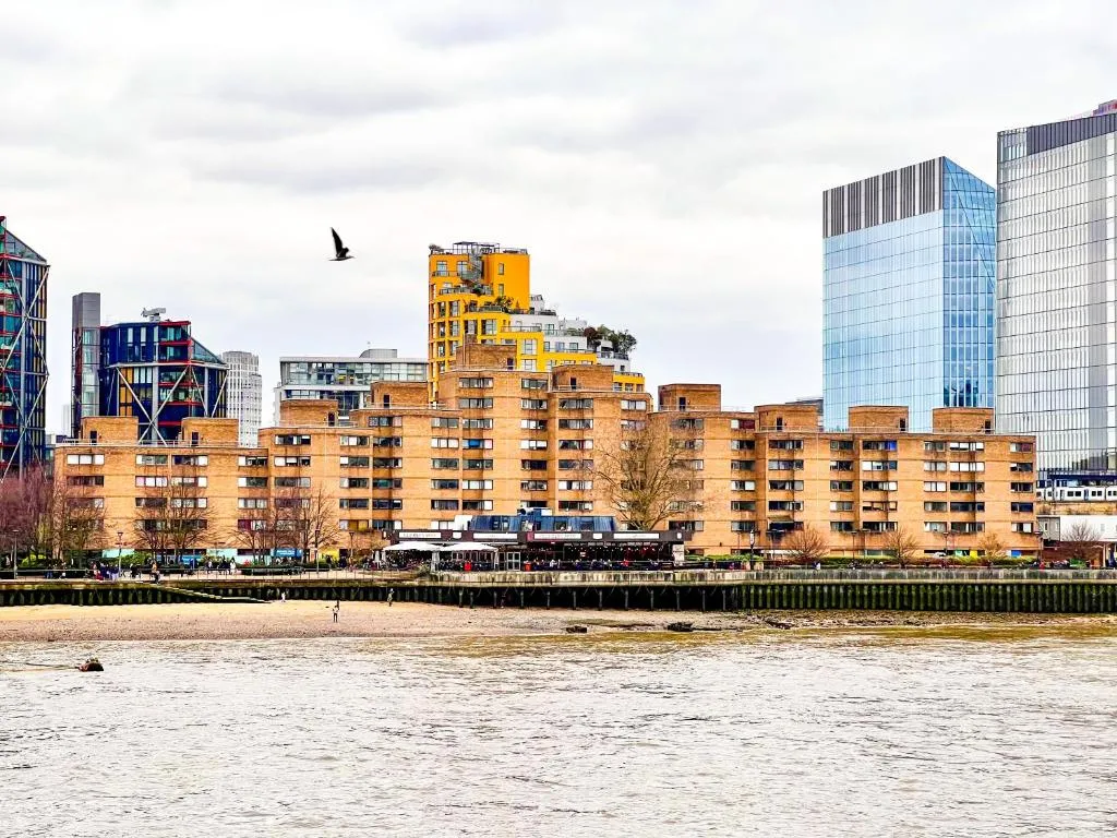 Image of Happy River Thames View Entire Apartment