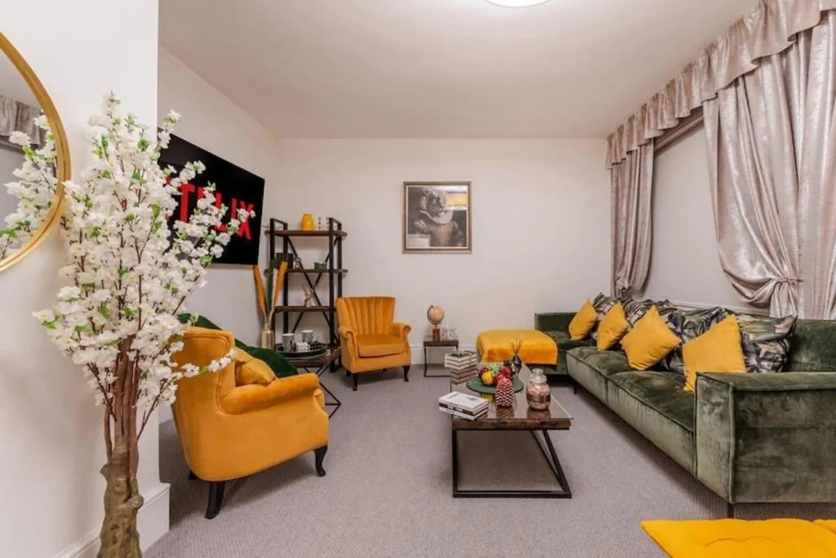 Image 6 of Harley Street Spectacular Suites with High Ceilings, High Luxury