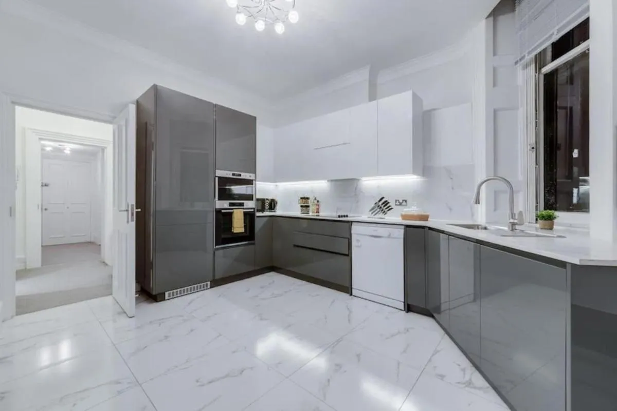 Image 4 of Harley Street Spectacular Suites with High Ceilings, High Luxury