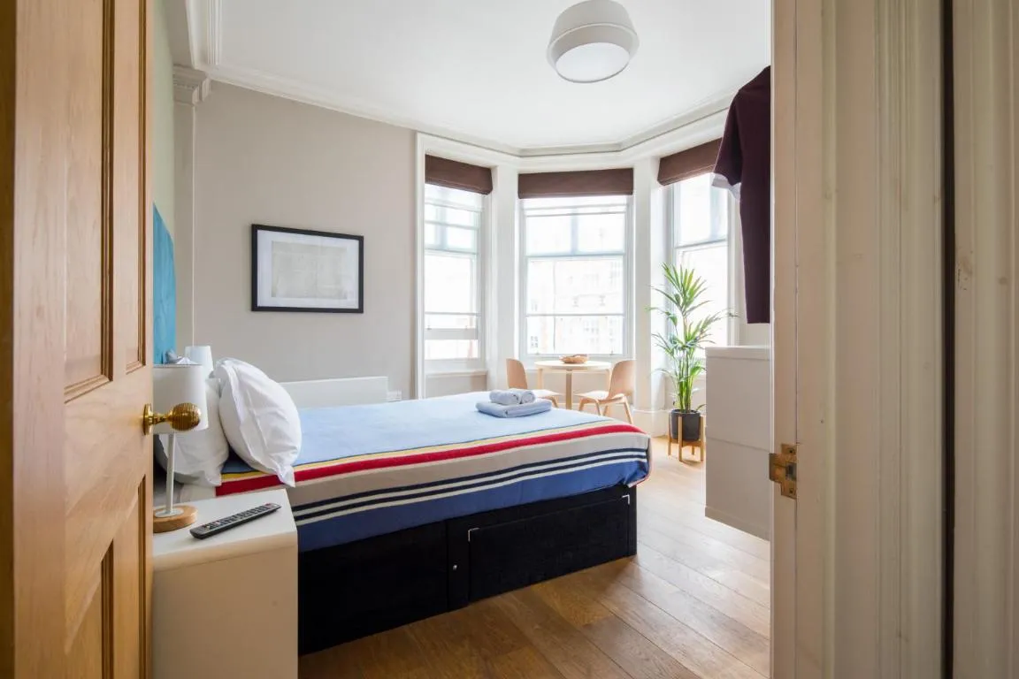 Image of Hausd Flex – Covent Garden