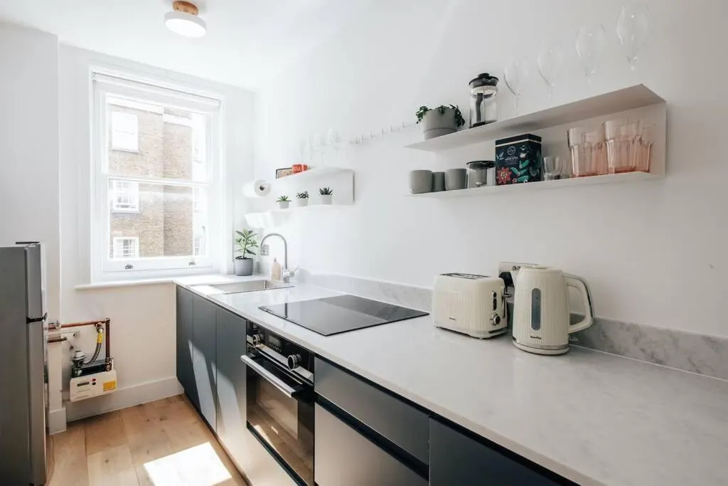 Image 2 of Hello, Fitzrovia!