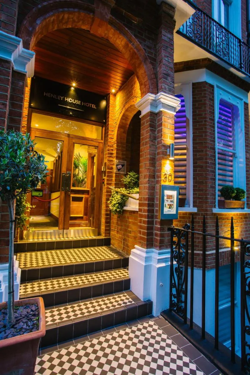 Image 5 of Henley House Hotel