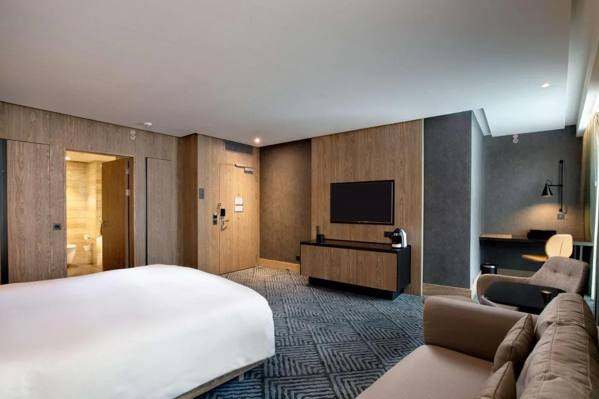 Image 3 of Hilton London Bankside