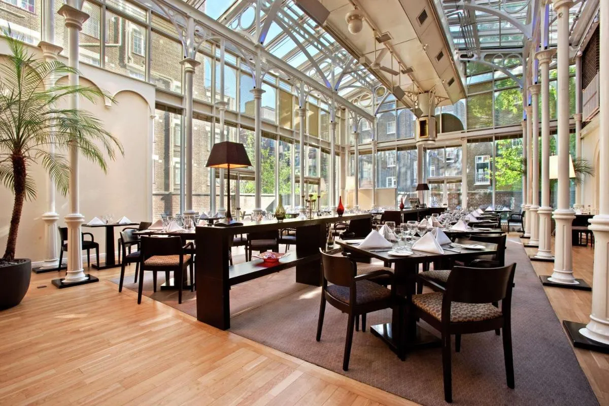 Image 2 of Hilton London Euston