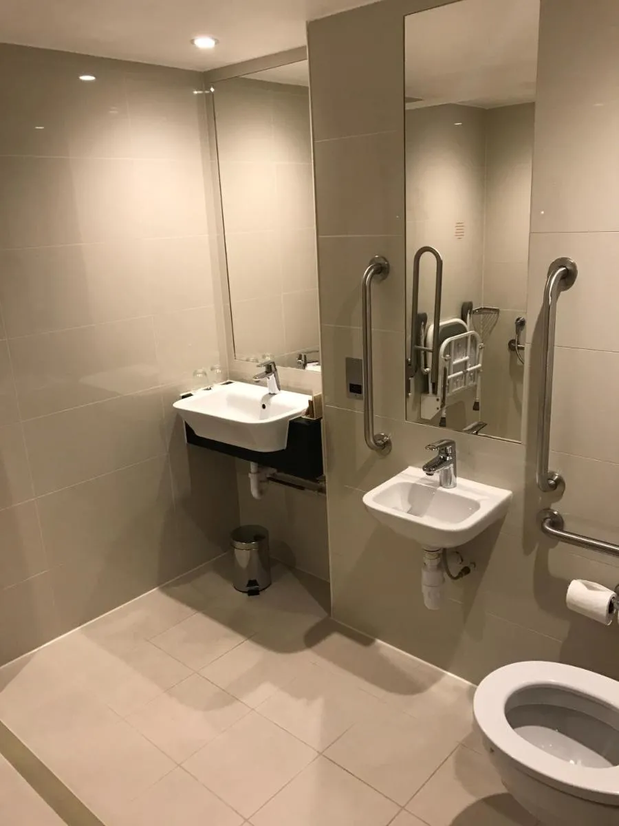 Image 6 of Holiday Inn London Kensington High St., an IHG Hotel